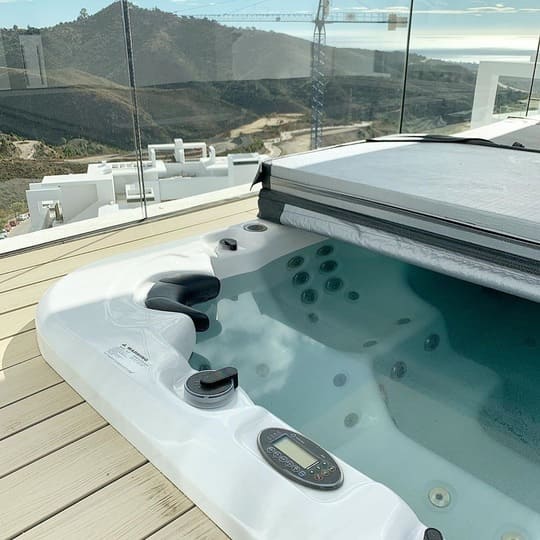 Плавательный спа бассейн Vortex Spas Aquagym MAX Exterme