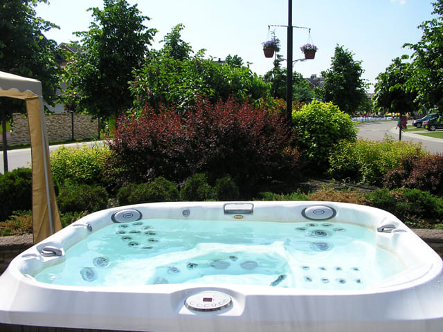 Спа бассейн Jacuzzi J-355