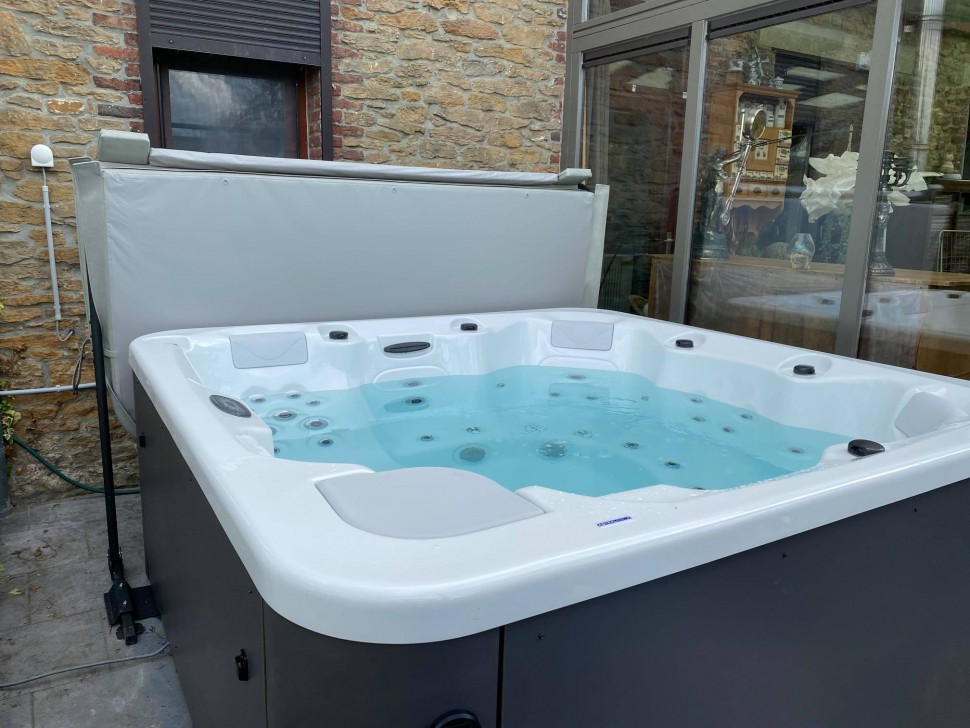 Спа-бассейн AstralPool Select E / Aquavia Pulse